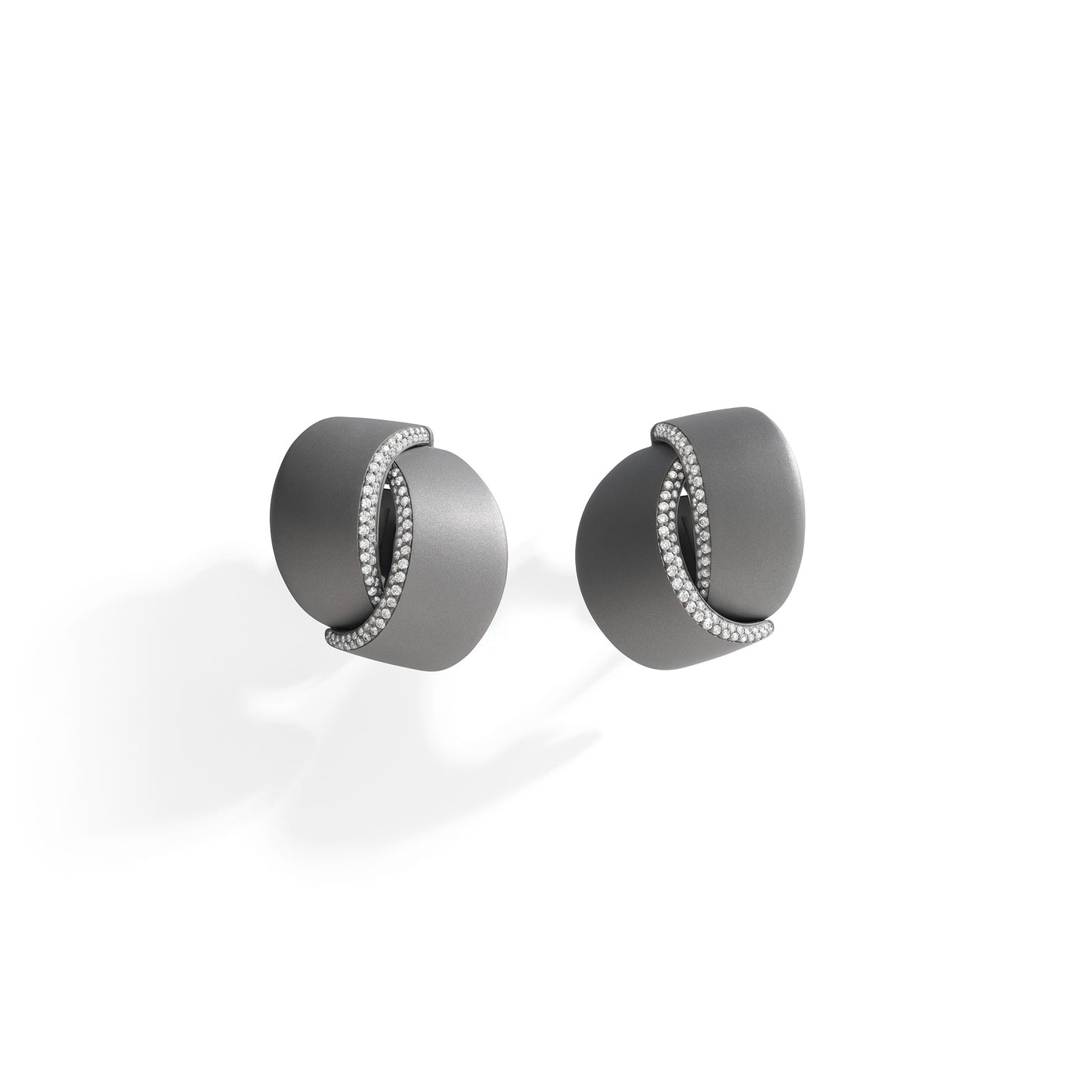Abbraccio earclips